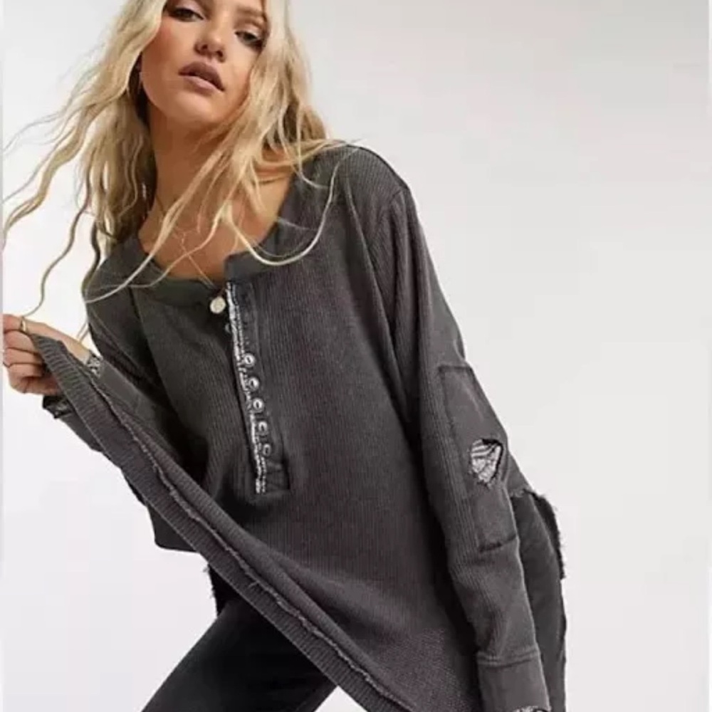 NWT free People Fall for you Henley Eucalyptus Oak size medium